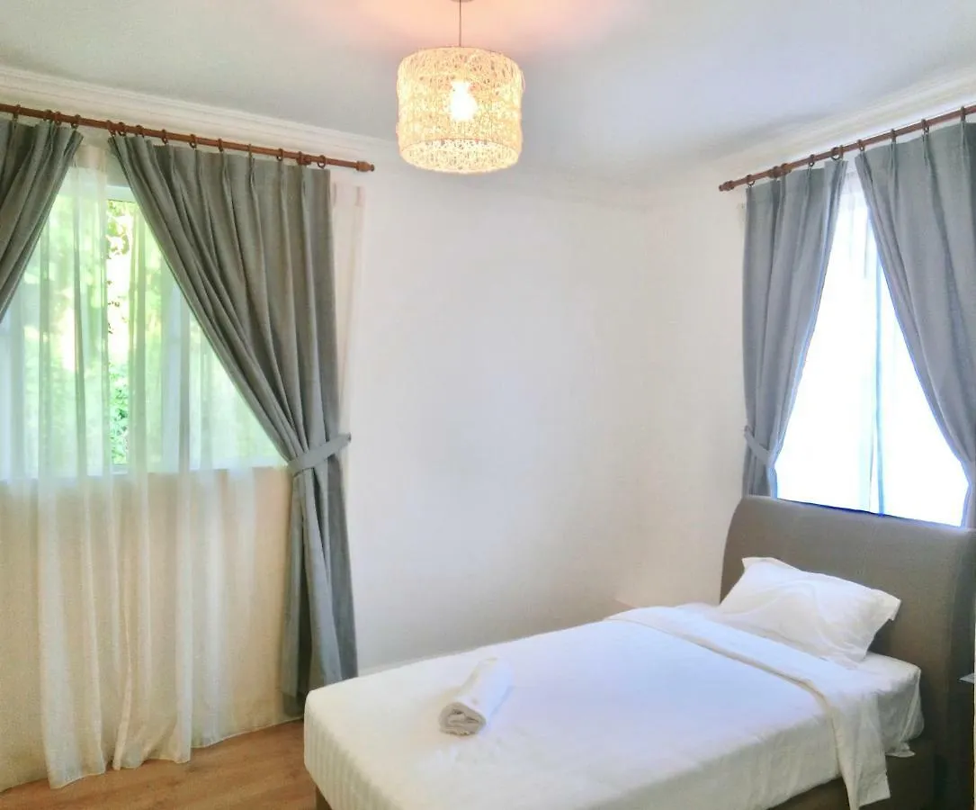 Hilltop Big Villa With Private Swimming Pool Kota Kinabalu